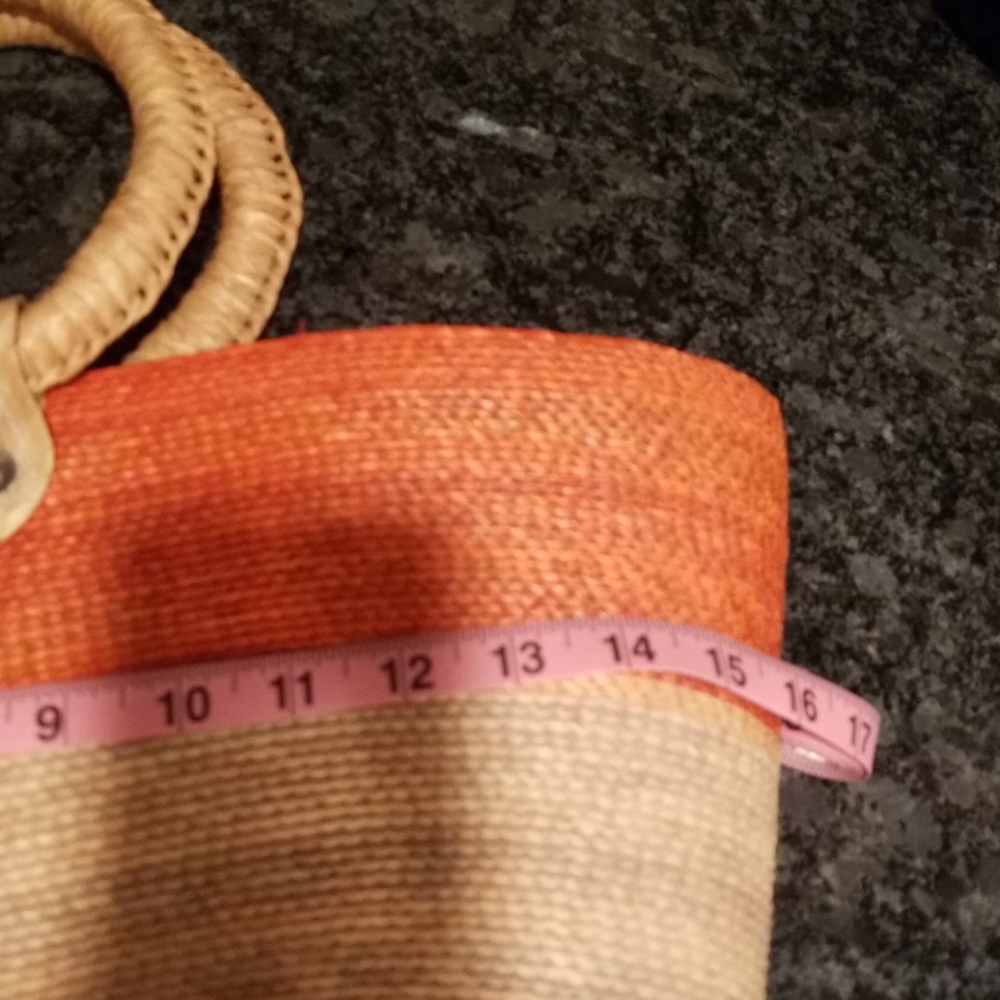 Straw Handbag - Picture 7 of 8